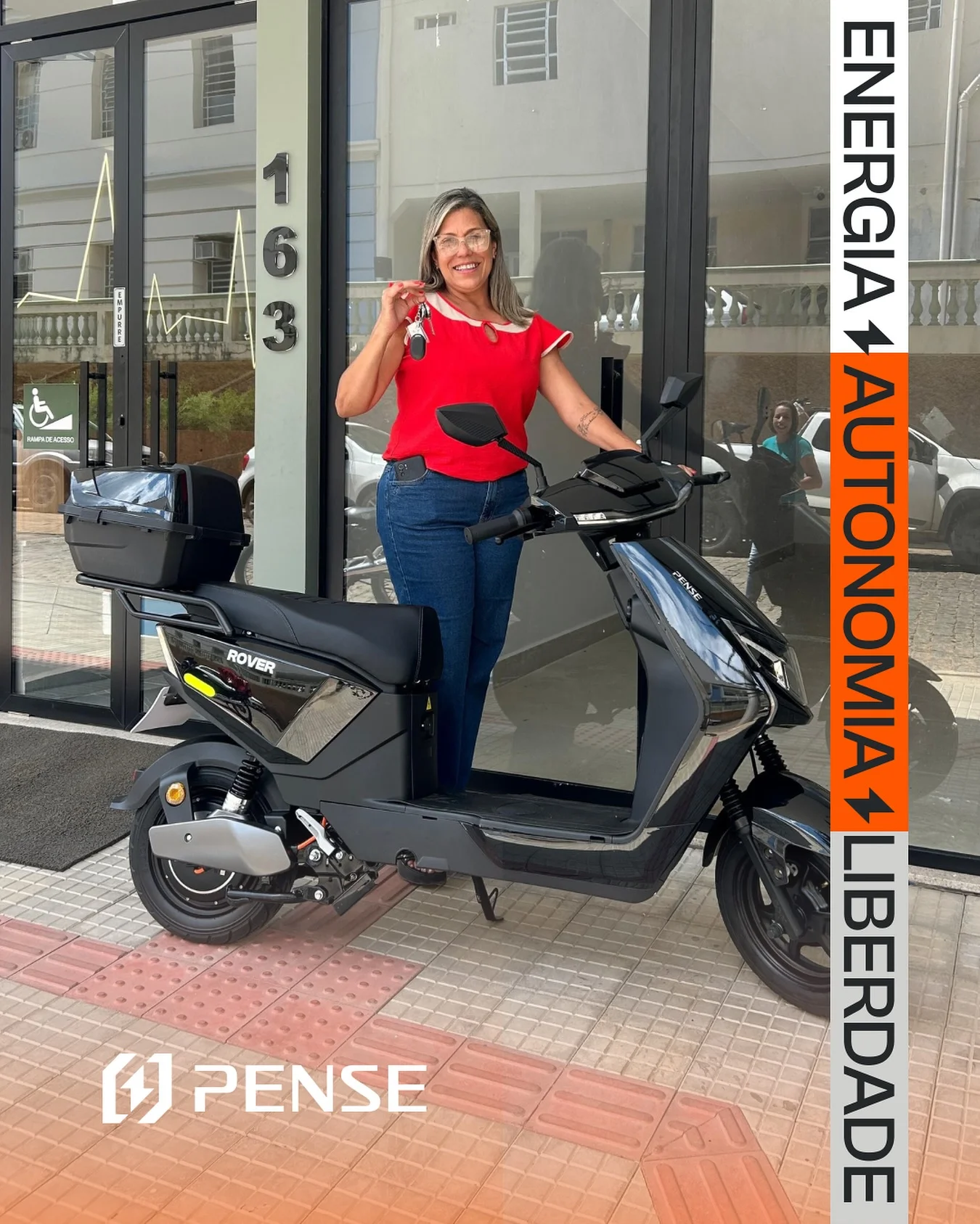 Image gallery marquee